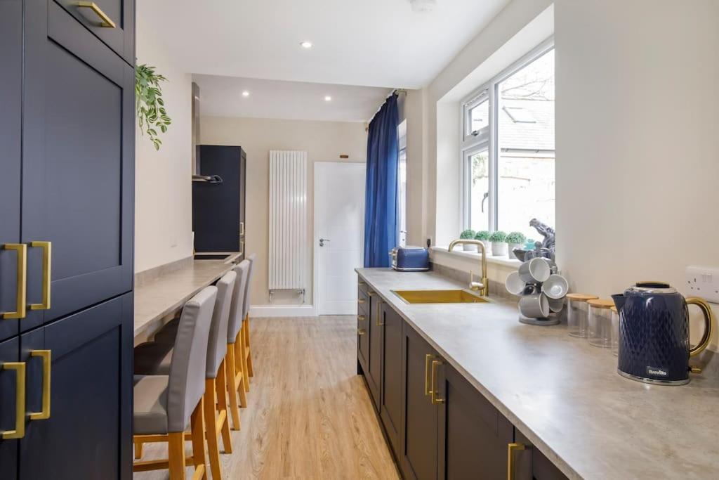 The Milton - Stylish Terraced Villa York Exterior photo